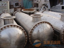 专业供应二手2.4吨/小时双效蒸发器 山东鸿胜二手油脂化工设备购销公司的可靠选择